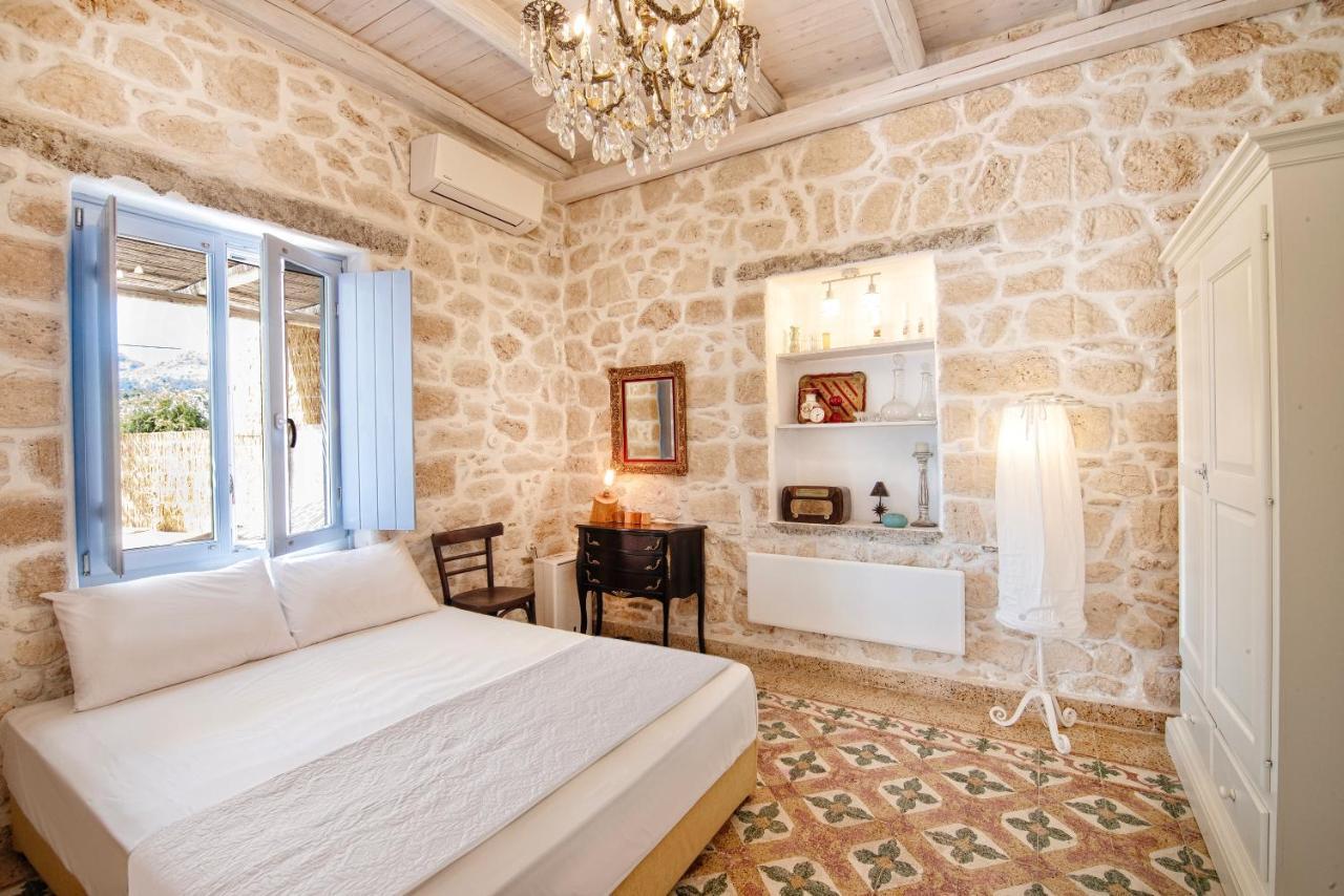 Terra E Sole Spa Suite Aegina Vathí Exteriör bild