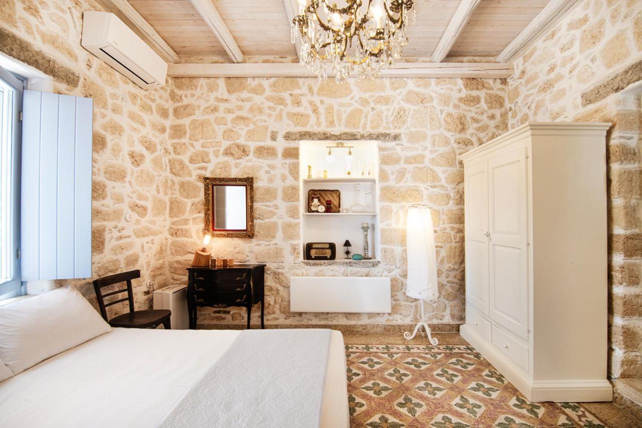 Terra E Sole Spa Suite Aegina Vathí Exteriör bild